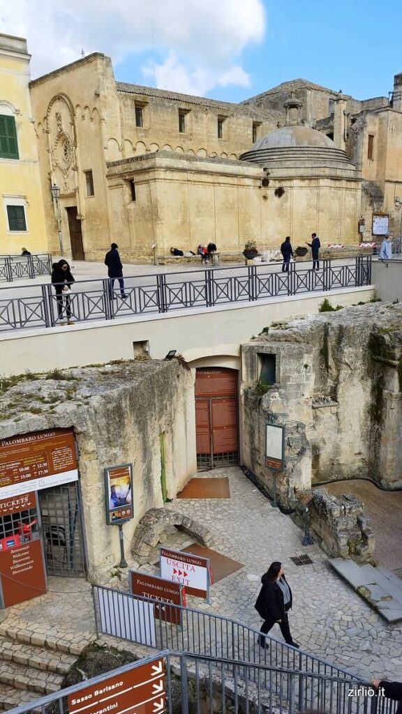 Matera sotterranea: ingresso del Palombaro Lungo di Matera