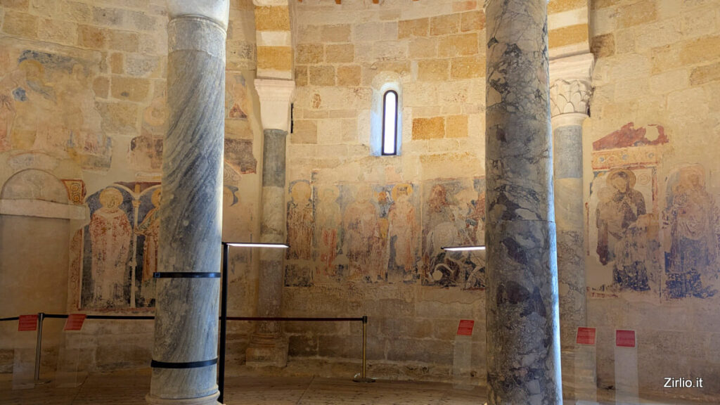 Visita guidata di Brindisi - Affreschi del tempio di San Giovanni al Sepolcro