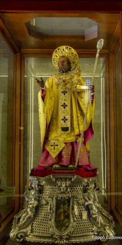 San Nicola e i suoi ori - Foto di Filippo Ludovico San Nicola e i suoi ori - Foto di Filippo Ludovico